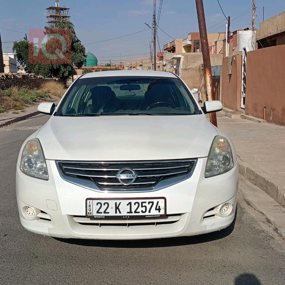 نيسان ألتيما